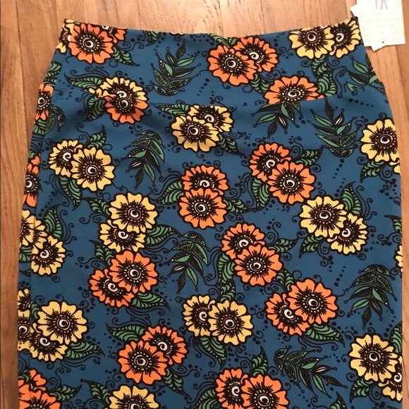 Lularoe Cassie XL - Picture 1 of 1